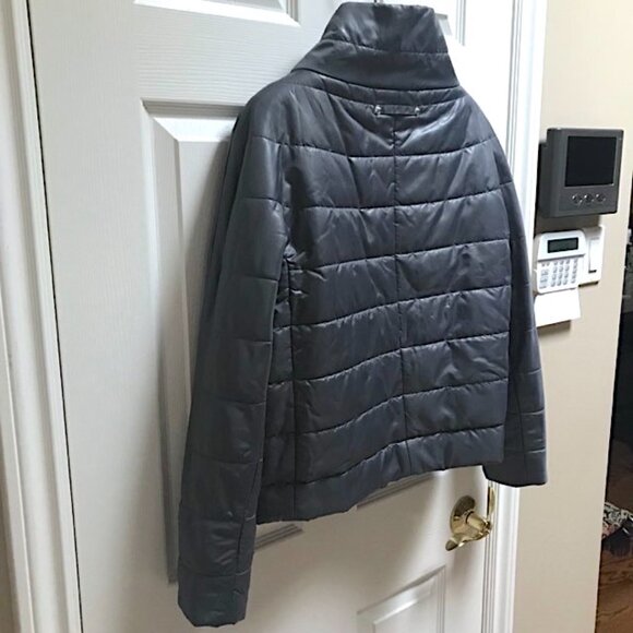 Lovely Nikki Jones 2 in 1 Classic High Collar Coat wth Peuter Silver Vest Jacket - Picture 9 of 12